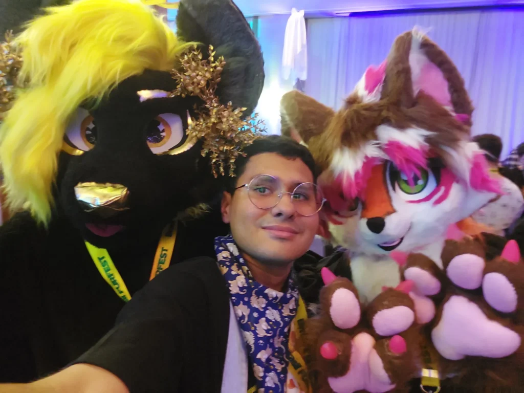 Uma Selfie com o Klaus e Yuki, um fursuiter fofíssimo